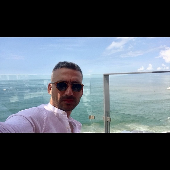 Meet your Posher, Yordi - Picture 1 of 1